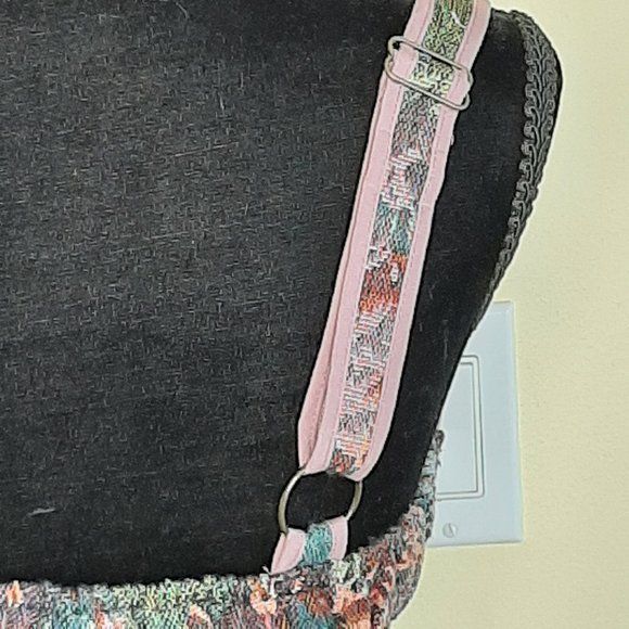 25473  Emerald XO Ivy Lavender Brocade Crop Tank - Picture 8 of 9